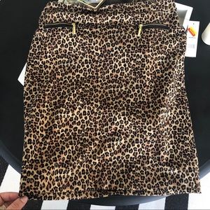 NWT Dana Buchanan Leopard pencil skirt